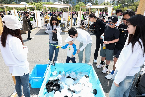 ������� �̺��ϴ� �Ϸ�, ��ȭ������ ������ �������� ����